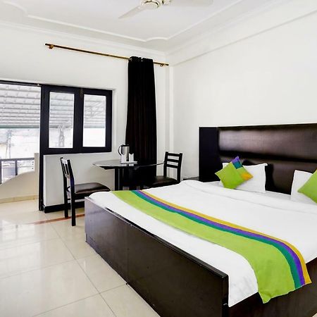Hotel Treebo Trend Mussoorie Club Dehradun Zewnętrze zdjęcie