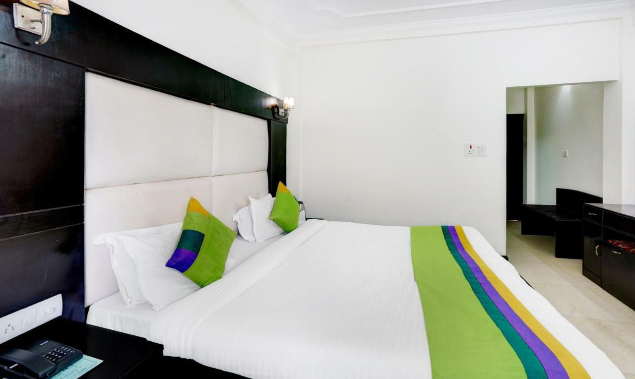 Hotel Treebo Trend Mussoorie Club Dehradun Zewnętrze zdjęcie